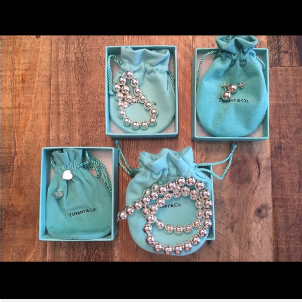 NEVER WORN Tiffany & Co. sterling silver bead set